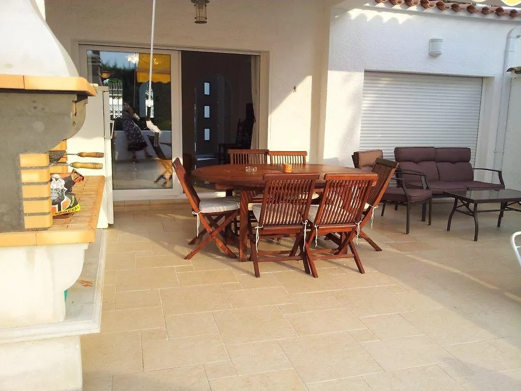 Villa 009 Noguera Empuriabrava Ferienhaus